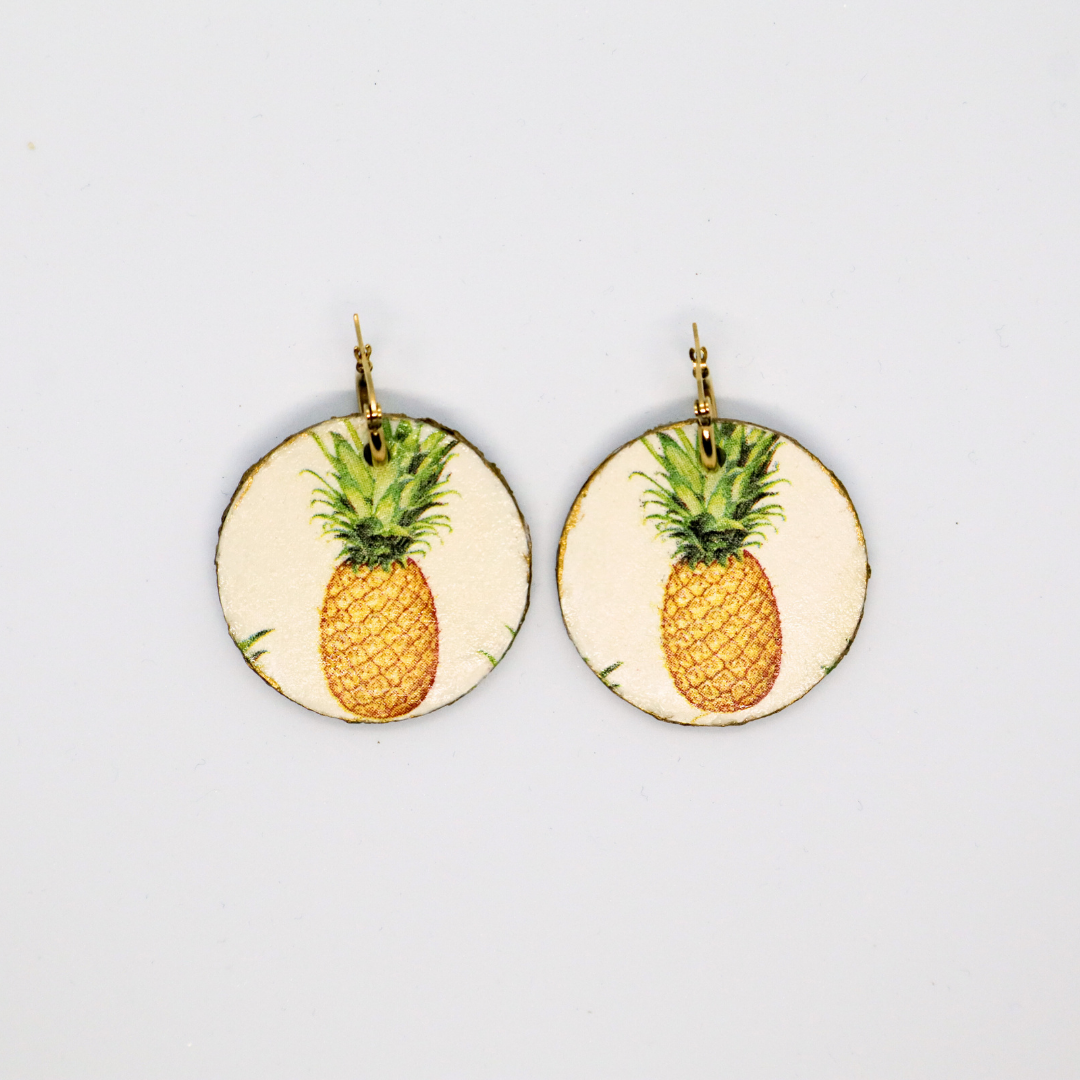 oorbellen-hout-ananas-achterzijde